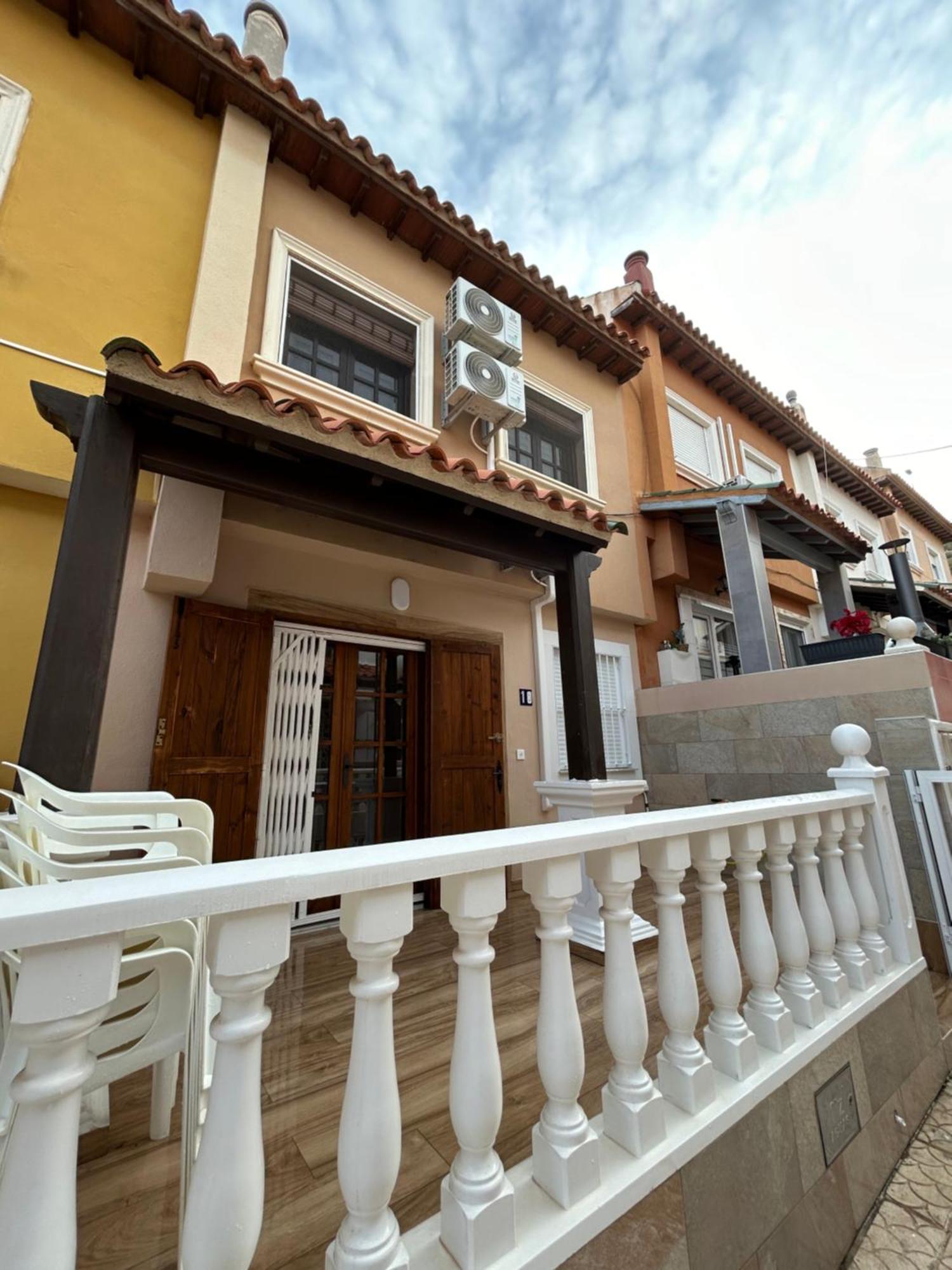 Bungalow Pasaje Ceuta تورّيفيِخا المظهر الخارجي الصورة